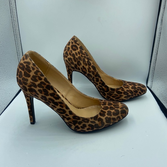 Lauren Conrad Black Brown Blossom Leopard Print High Heel Shoes - Picture 4 of 10